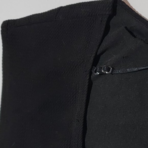 Black Revamped By Sirens Textured Halter Neck Top Crop Top Slim Fit Size XS - Picture 6 of 9